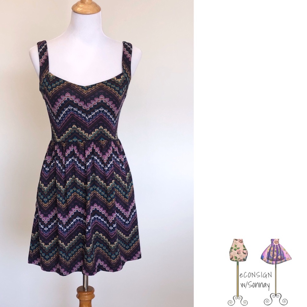 | Patterned Dress w/pockets |